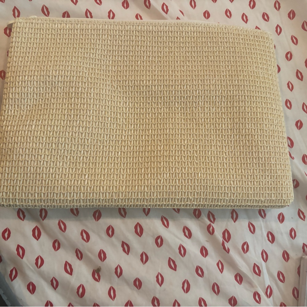 Beautiful Tann Dior wristlet/ toilet tree bag / night out bag - Picture 5 of 5